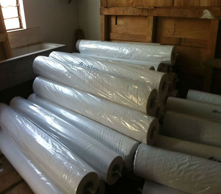 폴리에스테가 입히는 날실을 가진 디지털 방식으로 승화 인쇄 직물에 의하여 뜨개질을 했습니다