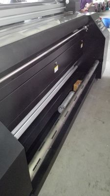 승화 폴리에스테에 있는 디지털 방식으로 직물 직물 도형기 인쇄 장비를 표시하십시오